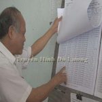 Đồng chí Trương Hồng Phúc – Bí thư Huyện ủy – Chủ tịch HĐND huyện kiểm tra công tác chuẩn bị bầu cử ở xã Hiến Sơn